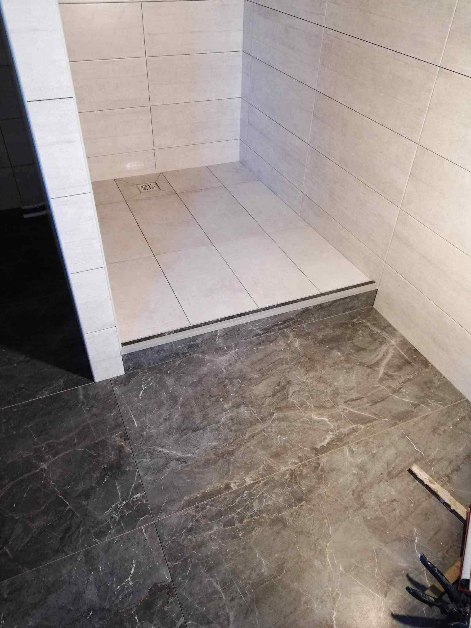 Namo fasado ir cokolio klijavimas klinkerio plytelėmis Švenčionių rajone