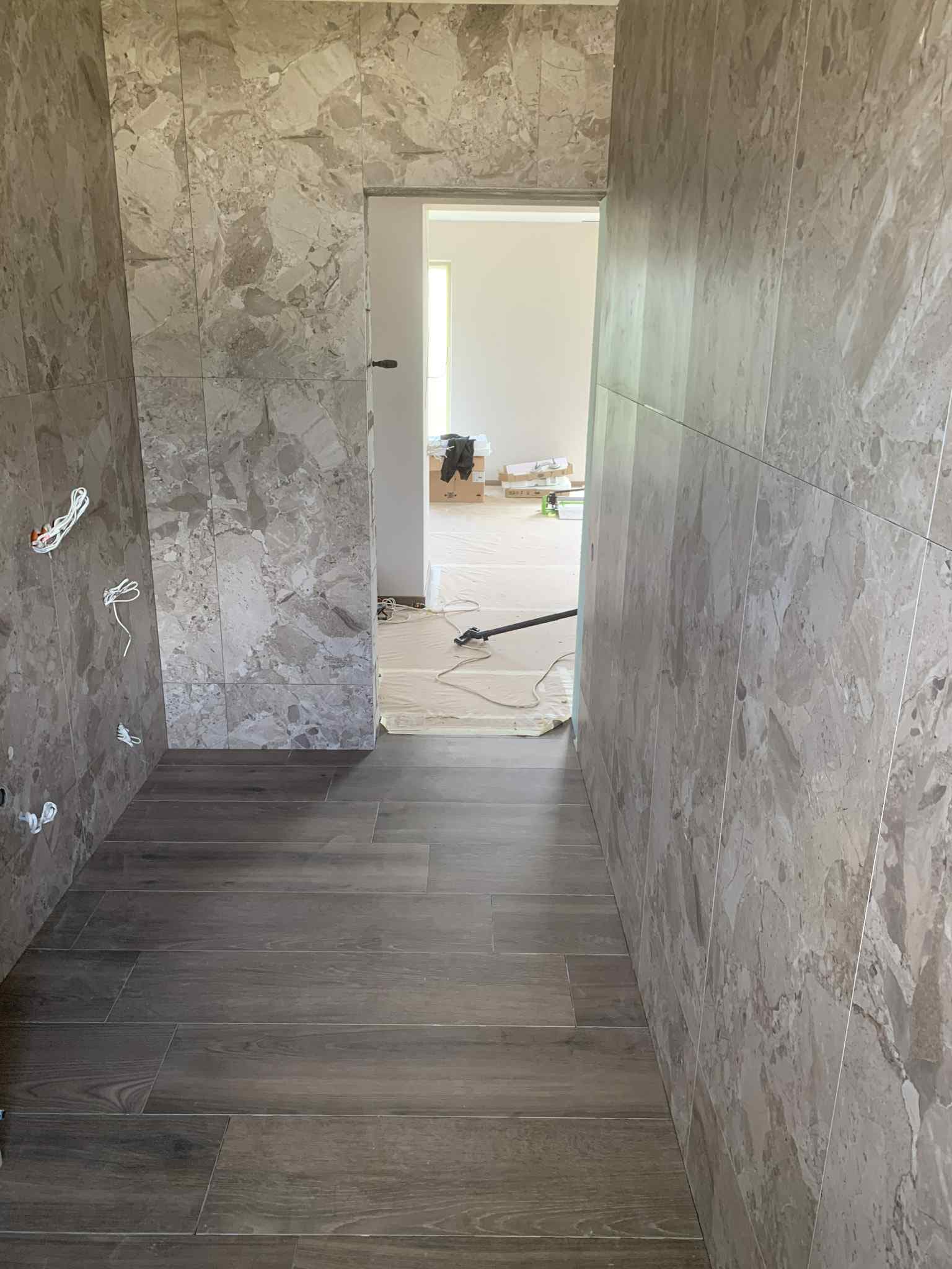 Didelio Formato (60x120 cm) Plytelių Klojimo Ypatumai ir TLS Sistemos